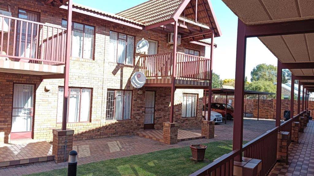 Studio Apartment For Sale in Die Bult Potchefstroom