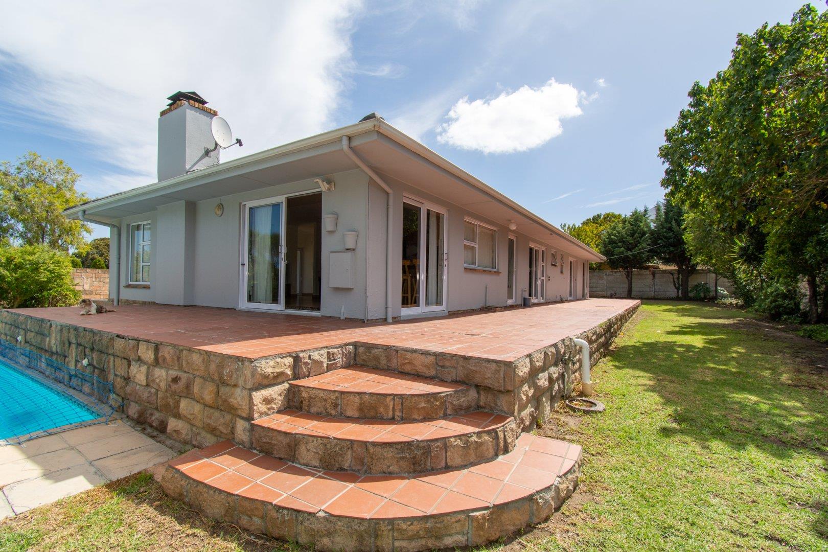 House for sale in Goose Valley Golf Estate, Goose Valley, Plettenberg Bay