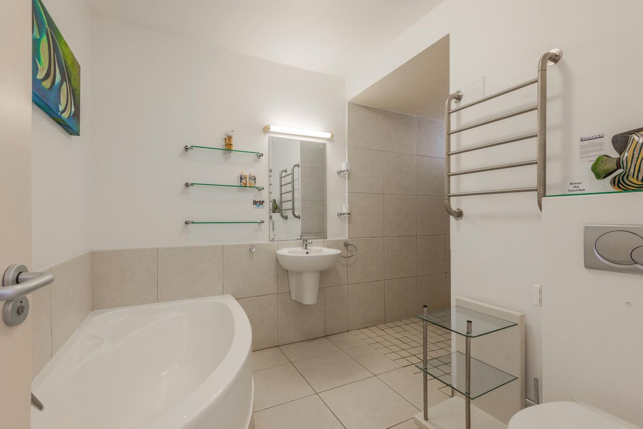 Stunning 7 Bedroom House for sale in Cutty Sark with a Ocean View, photo 31